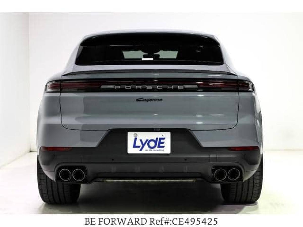 Porsche Cayenne 2025 - quasi neuve, turbo