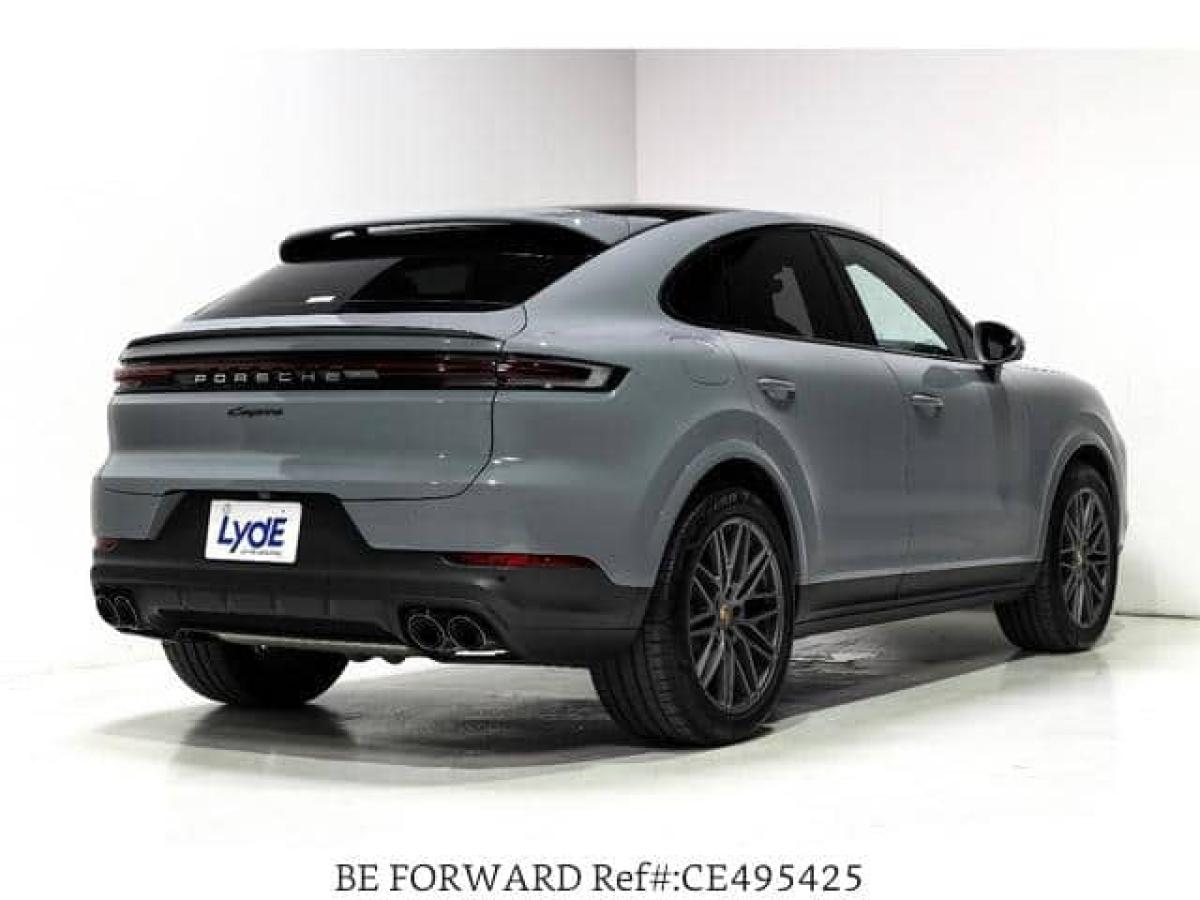 Porsche Cayenne 2025 - quasi neuve, turbo